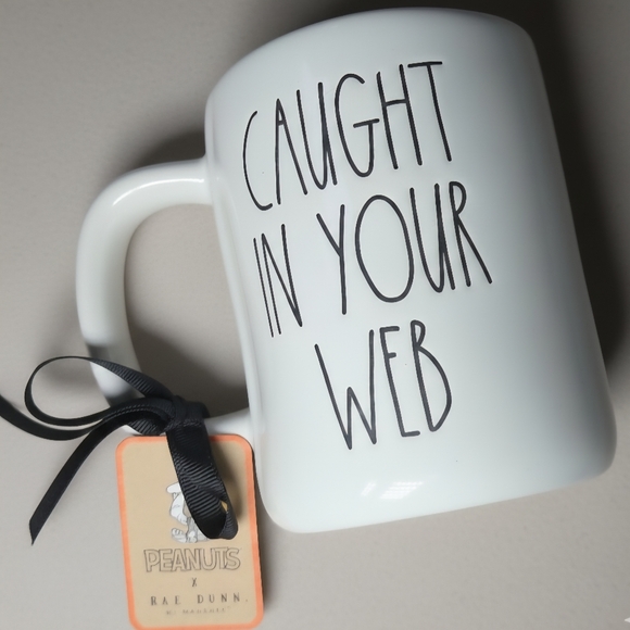 Rae Dunn x Peanuts Snoopy 3D Halloween Doghouse Mug NWT 16oz - Picture 2 of 6